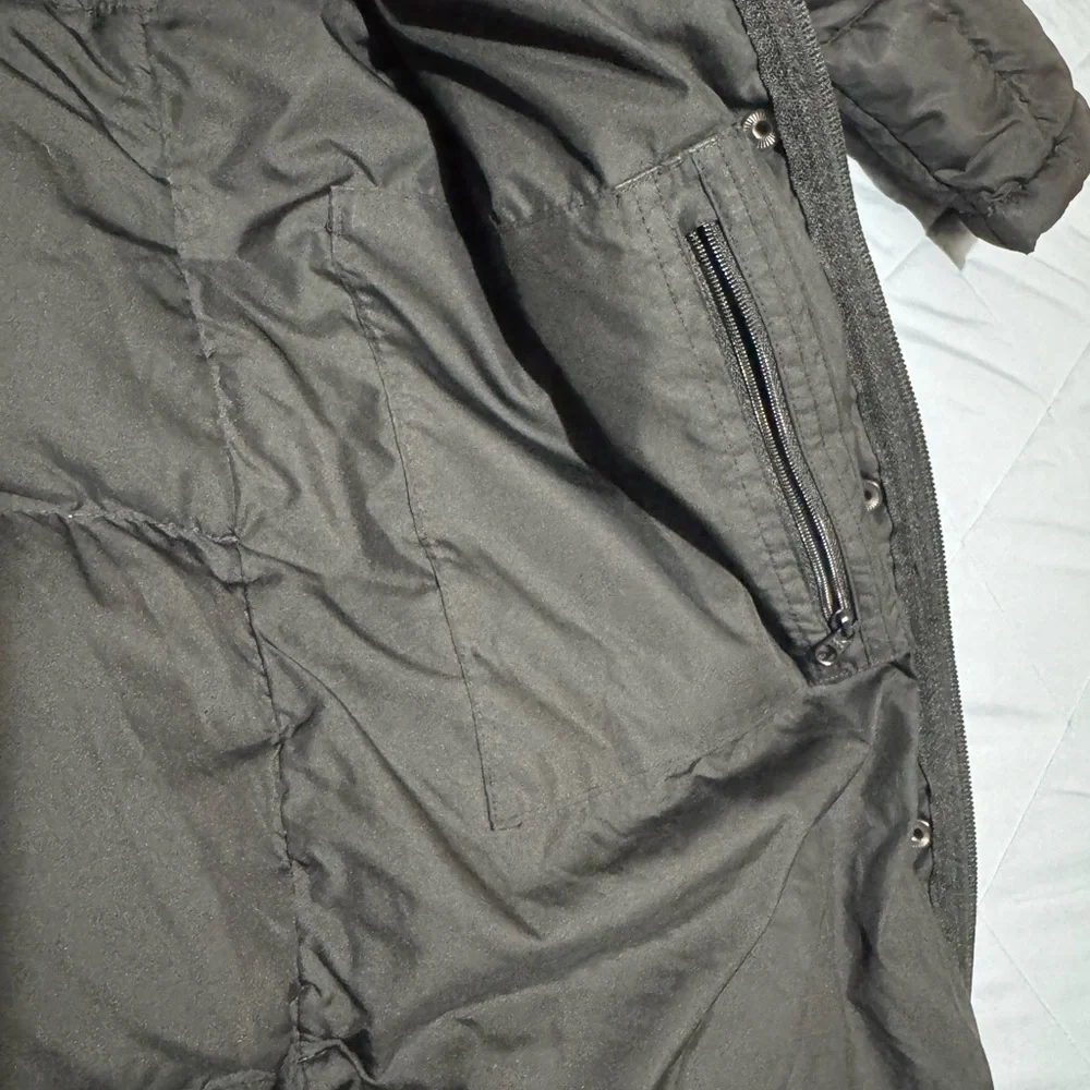 The North Face Black Puffer Coat - Picture 6 of 16